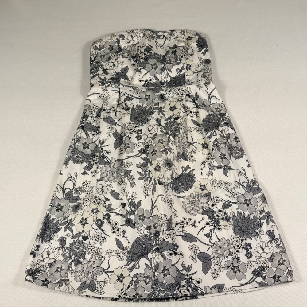 Old Navy Strapless Floral Dress‎ 2 White Black Fit & Flare Smocked Mini